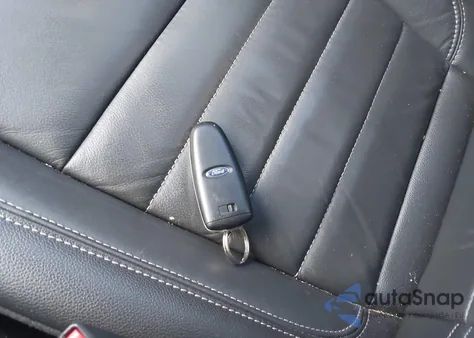 2015 Ford Escape Titanium z USA, uszkodzony, nr VIN 1FMCU9JX3FUB44852